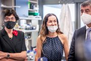 Svůj výzkum přiblížila i vedoucí laboratoře reprodukční biologie Kateřina Komrsková, jejíž tým vyvinul selekční metodu pro výběr nejvhodnějších spermií použitelných při asistované reprodukci.